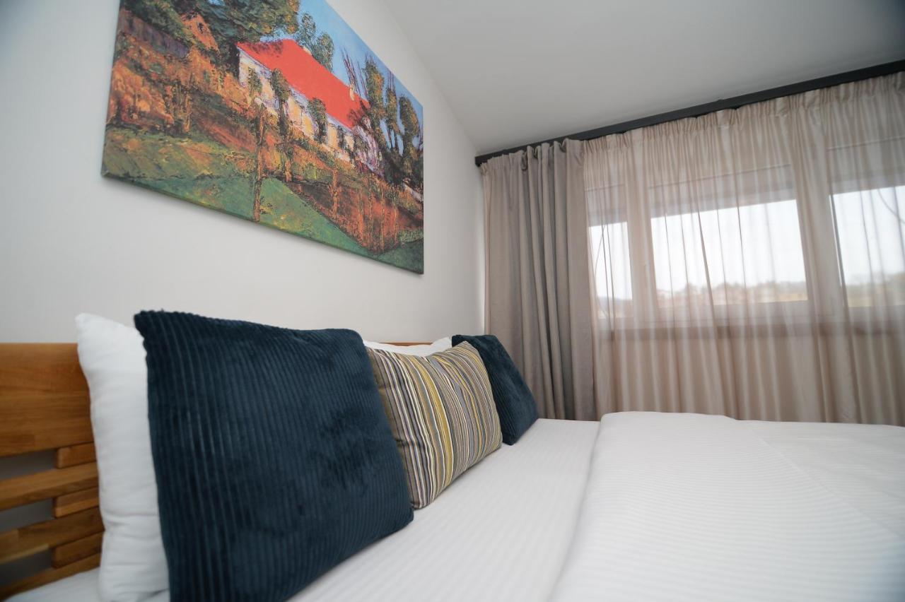 Apartmani Carolija Lucani Exterior foto